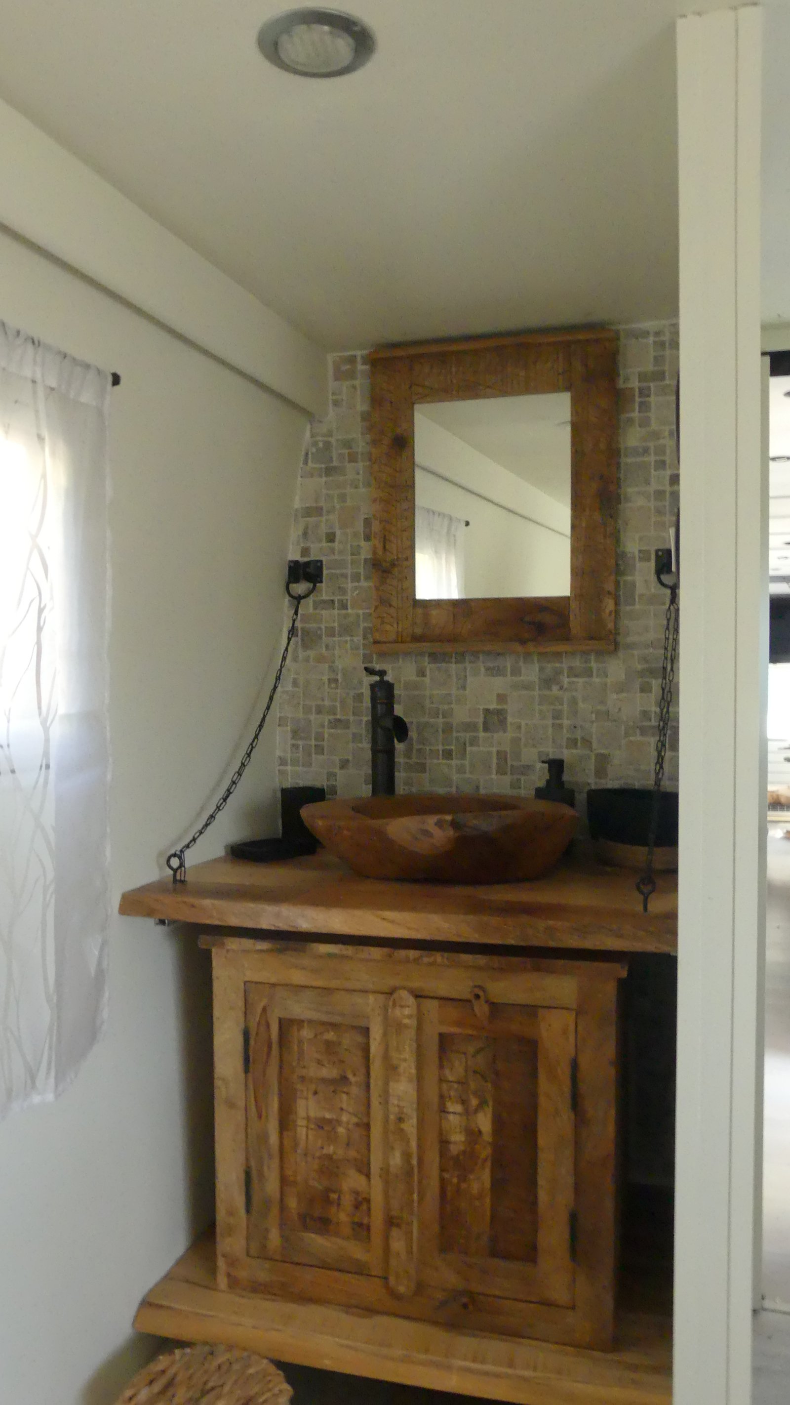 Salle de bain vasque bois La Fresque